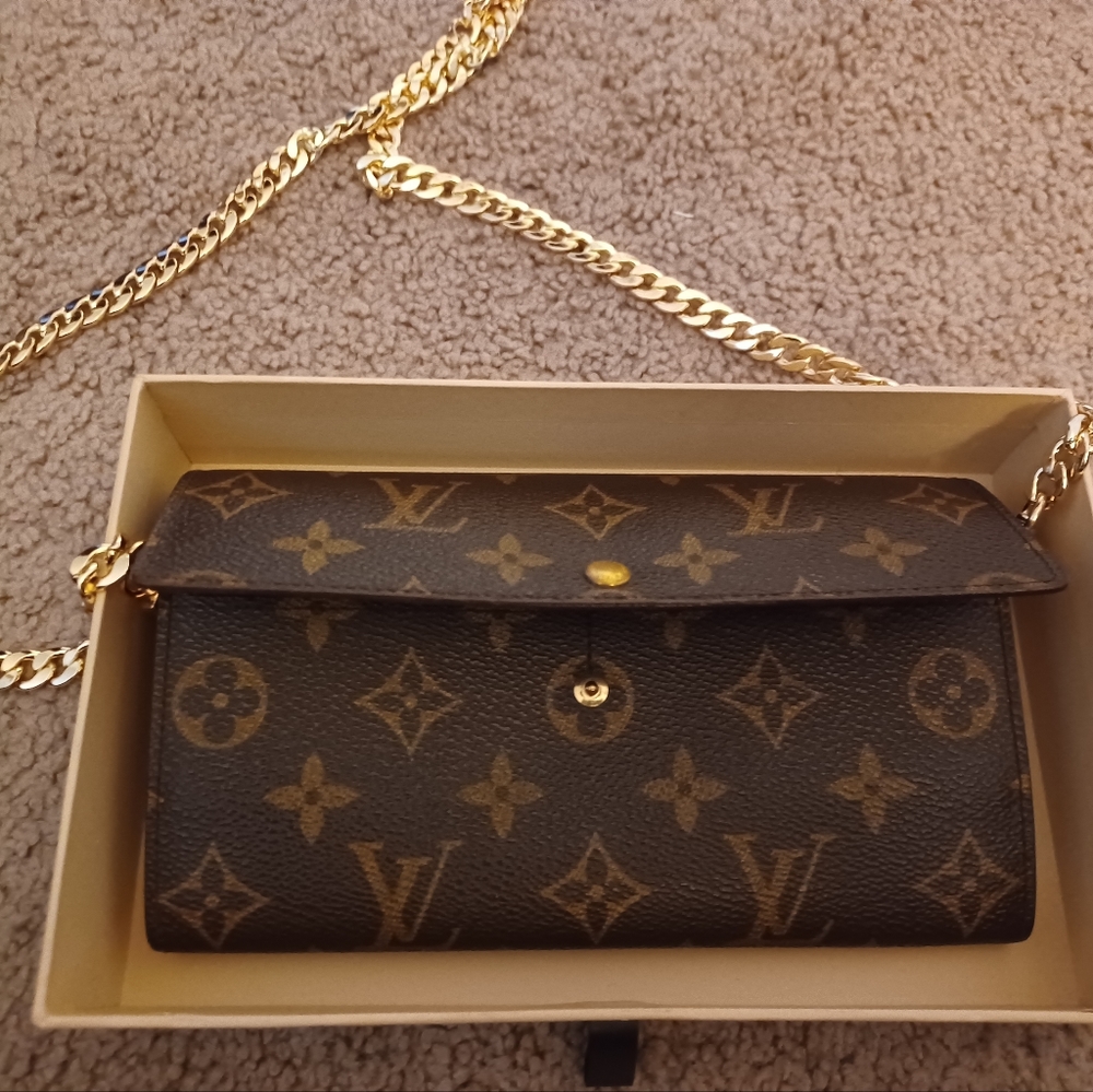 Louis Vuitton Sarah Crossbody